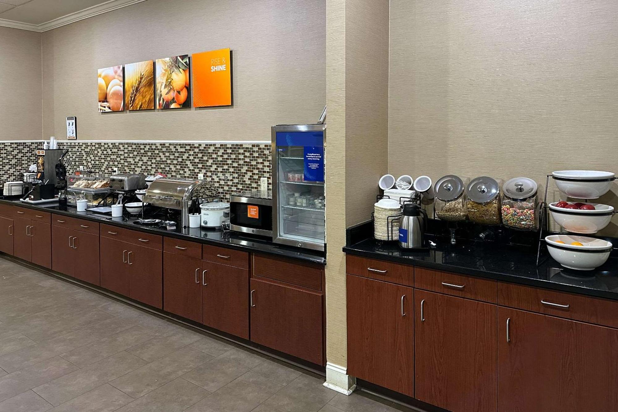 Comfort Inn&Suites Rogersville Extérieur photo